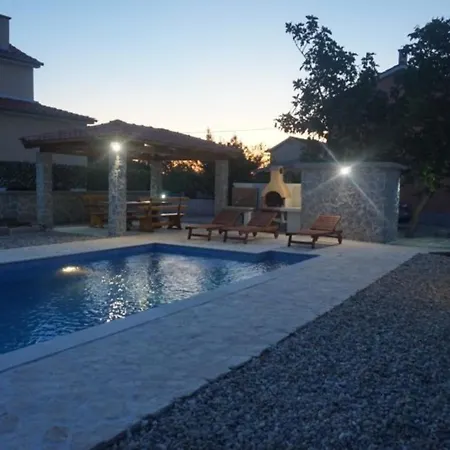 Family Friendly With A Swimming Pool Gabonjin, Krk - 23523 Apartamento *